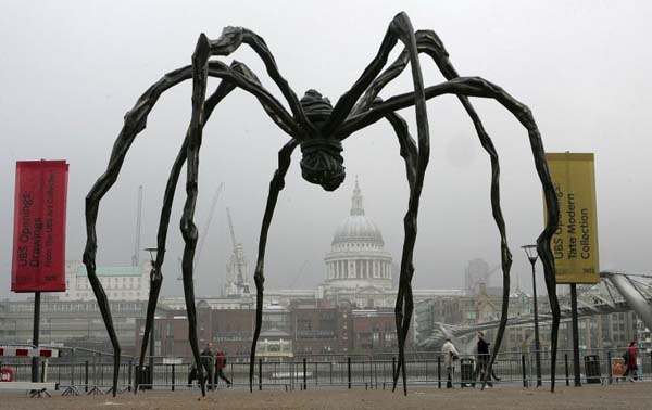 Louise Bourgeois en el Tate Modern 2007